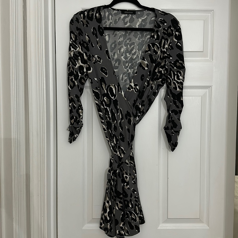 Abbeline Gray Leopard Print Wrap Dress